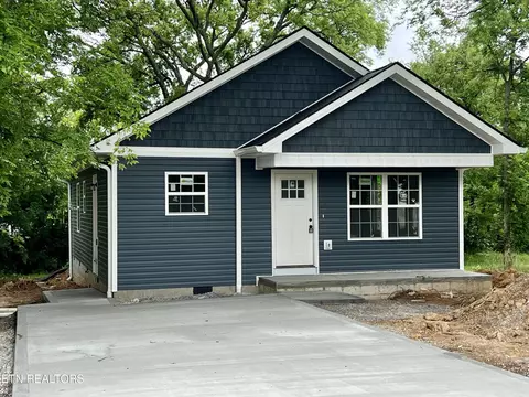 252 Andy Carr Ave, Alcoa, TN 37701
