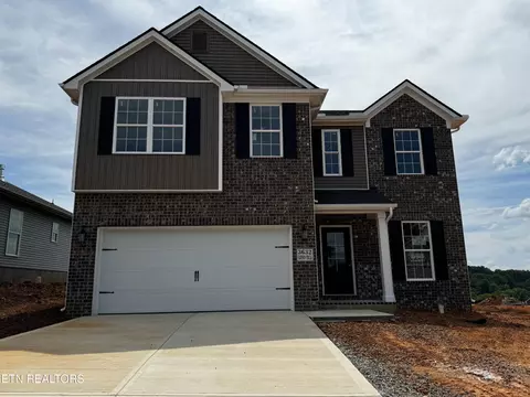 3632 Crimson Cir, Maryville, TN 37801