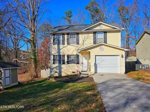 2345 Arkwright Ln, Knoxville, TN 37921