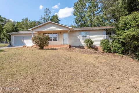 2721 Ridgeview Dr, Maryville, TN 37801