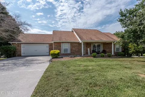 1901 Star Dust Way, Walland, TN 37886