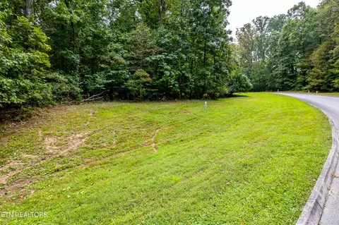 218 Quiet River Ln, Loudon, TN 37774