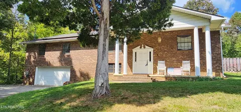 3805 Laws Chapel Rd, Maryville, TN 37803