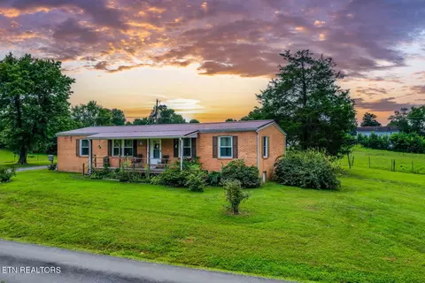 719 Coada Ln, Maryville, TN 37801