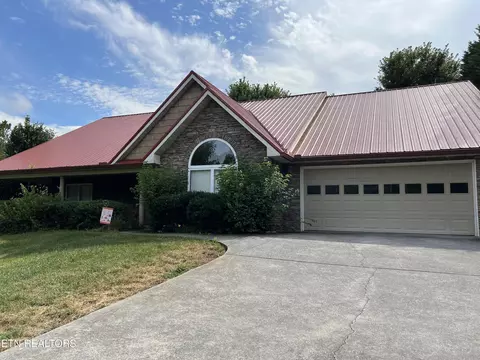 3039 Johnston Rd, Louisville, TN 37777