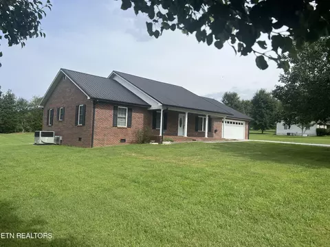 2954 Dixon Rd, Maryville, TN 37801
