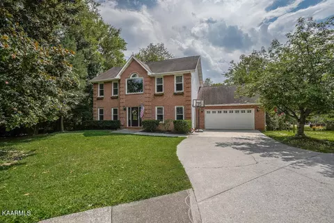 843 Somerset Dr, Maryville, TN 37803