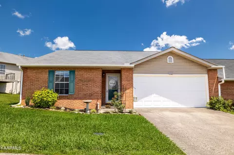 8022 Fenton Way, Powell, TN 37849