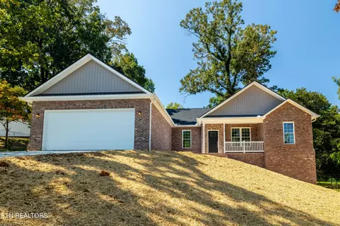 223 Waters Rd, Maryville, TN 37803