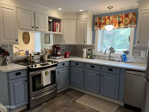 891 N Wright Rd, Alcoa, TN 37701 photo 6