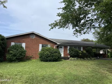 418 Appalachia Dr, Maryville, TN 37803