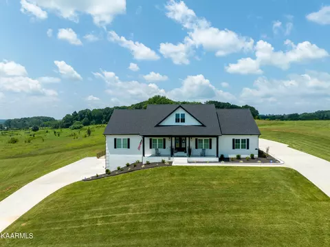 755 Longview Dr, Greenback, TN 37742