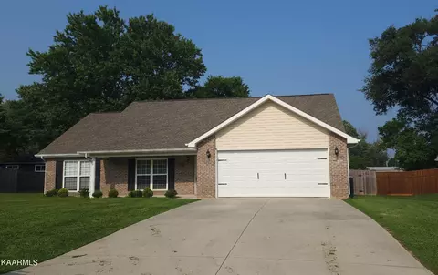 222 Rye Dr, Maryville, TN 37801
