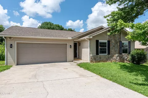 3217 Bloomfield Cir, Maryville, TN 37803