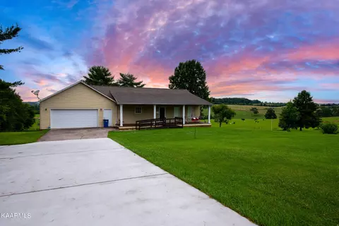 4531 Old Niles Ferry Rd, Maryville, TN 37801