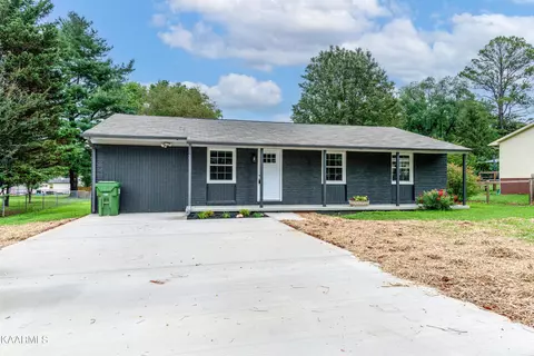 318 David Ln, Maryville, TN 37803