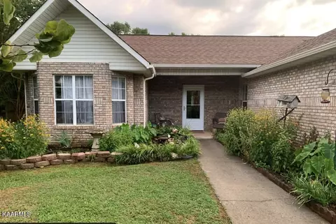 2933 Pembroke Pl, Maryville, TN 37803