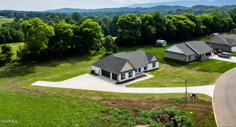 2014 Griffitts Mill Cir, Maryville, TN 37803