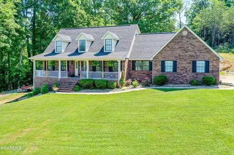 618 N Union Grove Rd, Friendsville, TN 37737