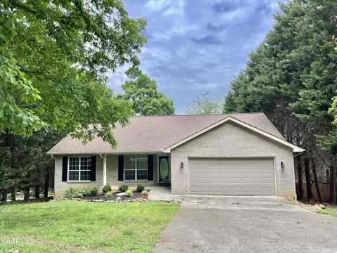 1615 Jett Rd, Maryville, TN 37804