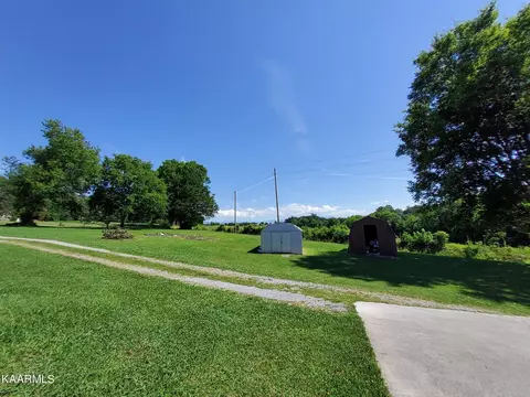 302 Sharp Rd, Sevierville, TN 37876 photo 9