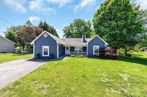 4312 Trelawny Ln, Powell, TN 37849