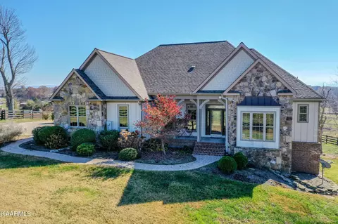 6069 Morganton Rd, Greenback, TN 37742