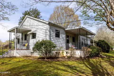 220 Webb Rd, Townsend, TN 37882 photo 4