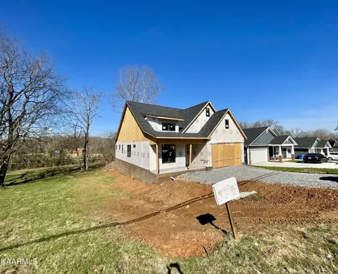 549 N Wright Rd, Alcoa, TN 37701 photo 1