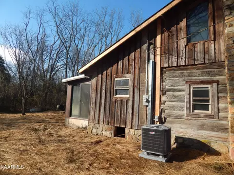 412 Reed Rd, Greeneville, TN 37745 photo 3