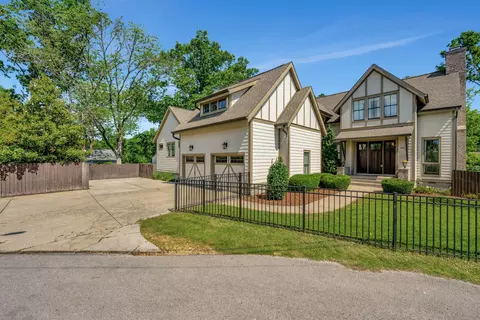 203 36th Ave N, Nashville, TN 37209