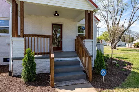 704 N Wright Rd, Alcoa, TN 37701 photo 5