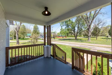 704 N Wright Rd, Alcoa, TN 37701 photo 6