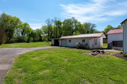 704 N Wright Rd, Alcoa, TN 37701 photo 4