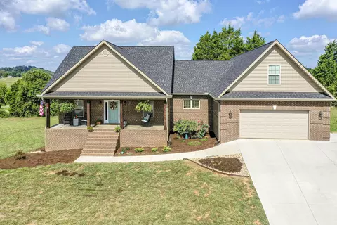 1565 Caleb Tr, Greenback, TN 37742 photo 2