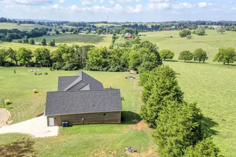 1565 Caleb Tr, Greenback, TN 37742 photo 4