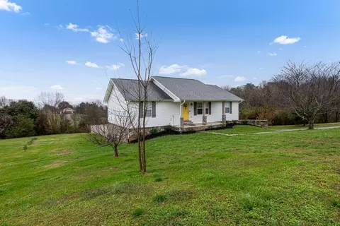 5053 Gregory Rd, Greenback, TN 37742 photo 3