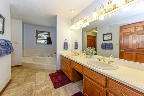 1655 Maple Ln, Greenback, TN 37742 photo 14