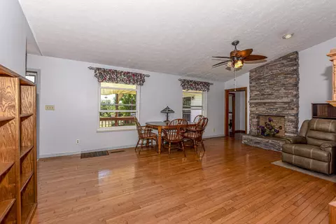 1655 Maple Ln, Greenback, TN 37742 photo 7