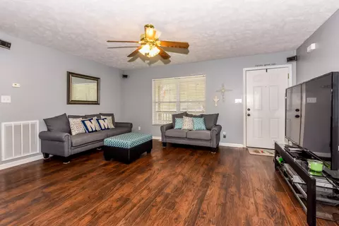1223 Buford Ct, Greenback, TN 37742 photo 4