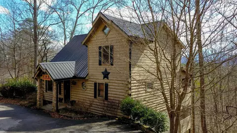 1825 Fantasy Way, Sevierville, TN 37876 photo 5