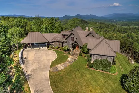 775 Hawk View Dr, Townsend, TN 37882 photo 2
