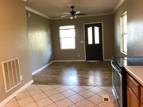 148 E Newcomen St, Alcoa, TN 37701 photo 3