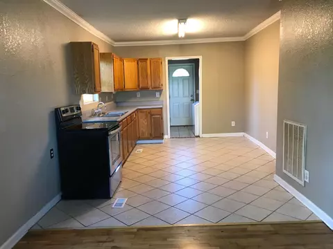 148 E Newcomen St, Alcoa, TN 37701 photo 4