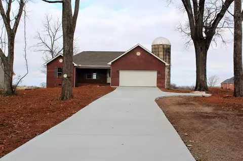 5142 Gregory Rd, Greenback, TN 37742 photo 2