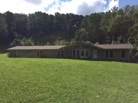 1995 E Wolf Valley Rd, Heiskell, TN 37754 photo 2