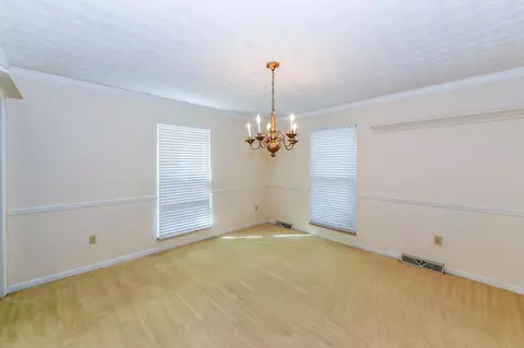 414 E Cunningham St, Alcoa, TN 37701 photo 5