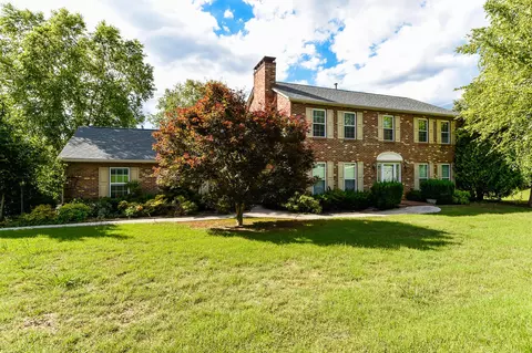 414 E Cunningham St, Alcoa, TN 37701 photo 2