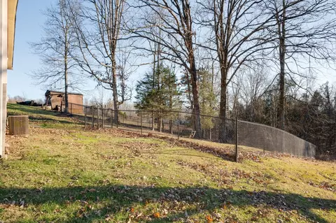 818 Rogues Fork Rd, Bethpage, TN 37022 photo 29