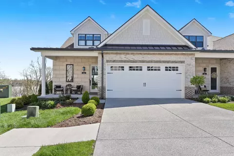 1024 Club View Dr #B302, Gallatin, TN 37066